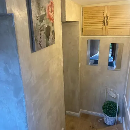 Maly Apartament Z Kuchnia I Lazienka Stettin